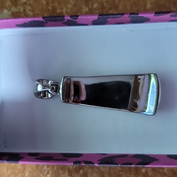 Lia Sophia Mother of Pearl Pendant - Picture 3 of 3